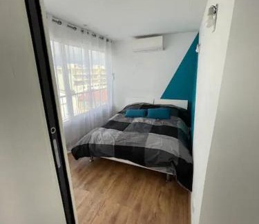 Saint-Laurent-du-Var Apartment | Superbe appartement toit Terasse vue mer