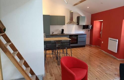 Largentiere Apartment | Superbe appartement au cœur du village