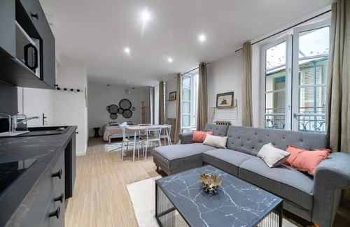 Vieux Vichy Apartment | Superbe appartement climatisé dans immeuble classé