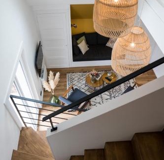 Rumilly Apartment | Superbe Loft Rumilly, 2 à 6 pers, 100 m2, proche ANNECY et AIX LES BAINS