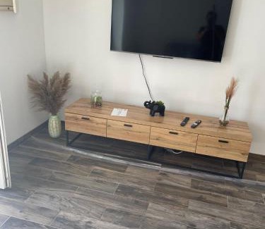 Ascoux Apartment | Superbe maison Tout Confort Parking Netflix