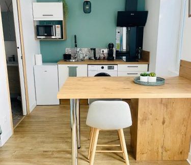 Aiguelèze Apartment | Superbe studio moderne chic