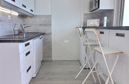 La Cote Radieuse Apartment | Superbe T2 Moderne,wifi, Climatisé Face Mer, Piscine et Parking