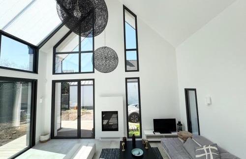 Saint-Marine Villa | Superbe Villa contemporaine avec piscine, Sainte Marine