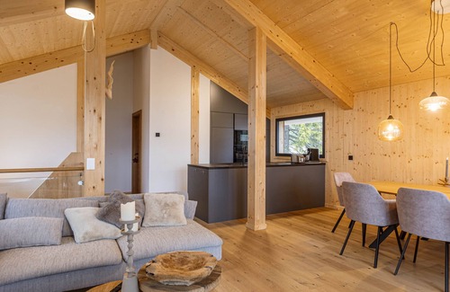 Turracher Hohe Ski Chalet | Superior Chalet # 6 with Sauna & Hot Tub
