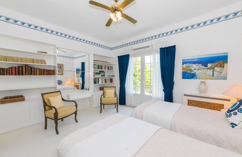 Marmaris Bed & Breakfast | Superior double room, huge pool, family friendly