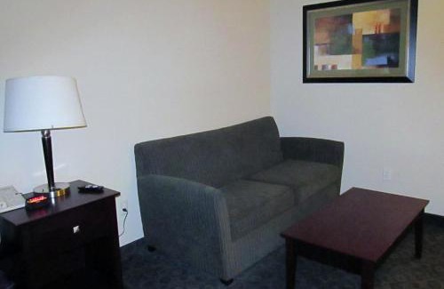 Burnside Hotel | SureStay Plus by Best Western St. James Donaldsonville