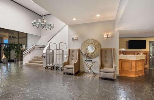 Reno Hotel | SureStay Plus Hotel by Best Western Reno Airport