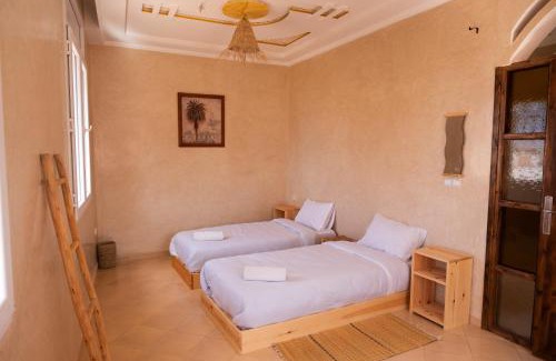 Tamrhakht Cabin | Surf & bask HOME
