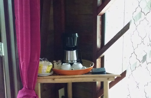 Bocas del Toro Cabin | Surf Break At Paunch: Enjoy The Surf And Tree House Views In Our Tree Cabin