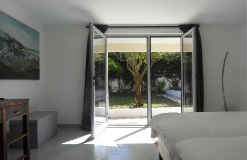 Charneca de Caparica e Sobreda House | Surf & Kite - Villa Nortada