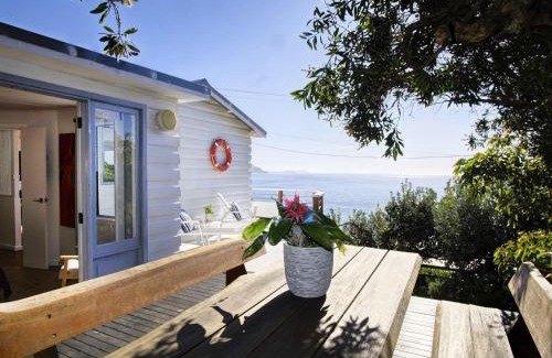 Seal Rocks House | Surf Shack at Boat Beach
