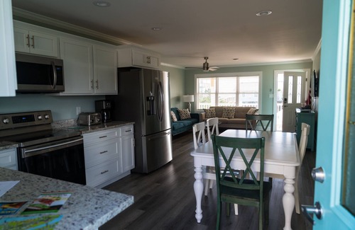 Emerald Isle House | Surf Sounds Beach Retreat, Completely Renovated, Enter your Relaxation Zone.