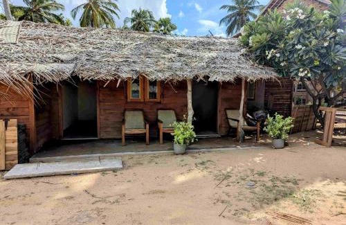 Kudawa Hotel | Surfpoint Sri Lanka Kite Village