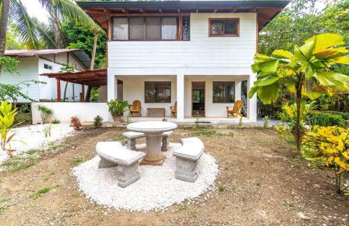 Mal Pais House | Surfside Apartments - Mal Pais