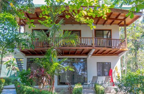 Mal Pais House | Surfside Apartments - Mal Pais