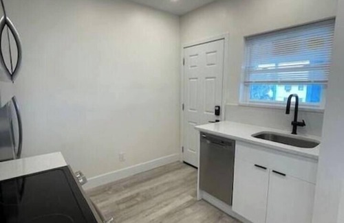 East Daytona Apartment | Surfside Siesta (On Strip)