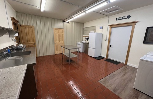 Fountain City Cabin | Surrounded by the bluffs and next to boat landing!