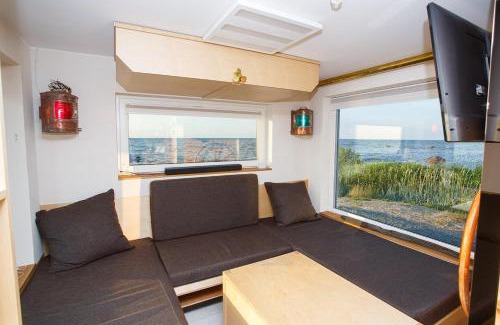 Pohja-Parnumaa Parish Apartment | Suureliiva rannamaja
