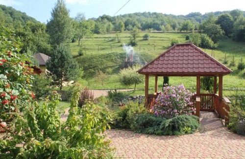 Serednye House | Svit Sontsya