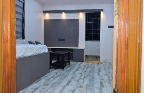 Visakhapatnam Apartment | Swagan Home Stays Air Conditioned Deluxe ONE BED ROOM Studio Apartment