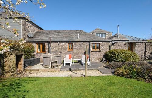 Trelil House | Swallow Barn
