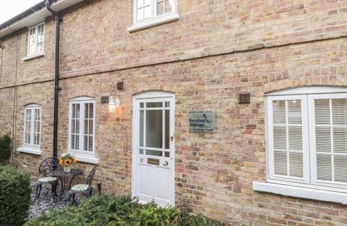 Herne Bay House | Swallow Cottage
