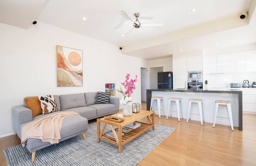 Swan Bay Cottage | Swan Cottage Port Stephens Waterfront Solace