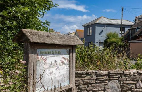 Torcross House | Swan's Nest