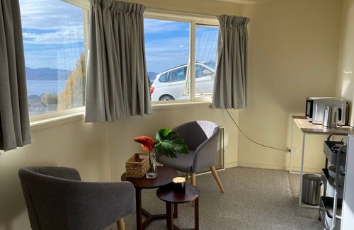 Sandy Bay Apartment | Swan Sea Cozy Romm at Sandy Bay