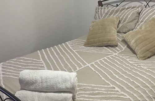 Middle Swan Other | swan valley area farmhouse stay surrounded by the life in the valley