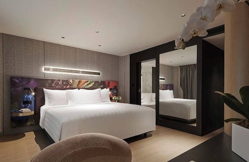 Golden Triangle Hotel | Swank Upscale Urban Life Room Hotel King Bukit Bintang