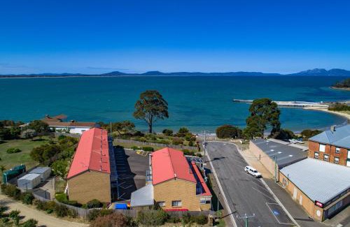Swansea Apartment | SWANSEA VILLAS