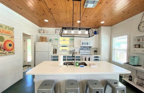 Port Aransas House | Sweet and Salty: Sweet sunsets, salty waves, and a home that feels like paradise