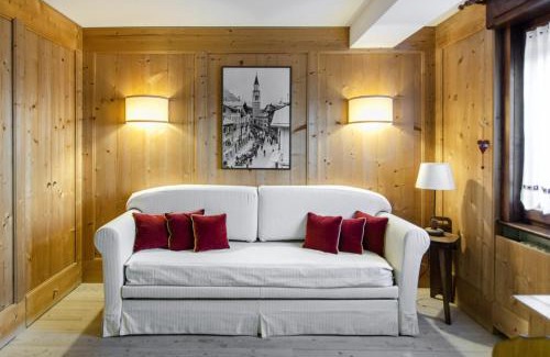 Cortina d'Ampezzo Historic Centre Apartment | Sweet Cristallo