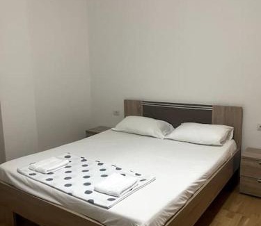 Sauk Apartment | Sweet Escape Apartment w POOL