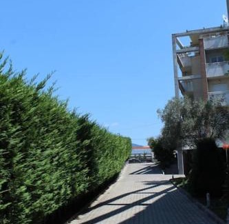 Sauk Apartment | Sweet Escape Apartment w POOL