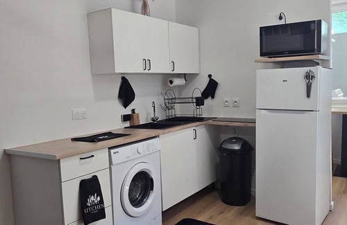 Bourg-les-Valence Apartment | Sweet Escape. T1 BIS ROMANTIC