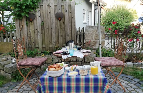 Hallerndorf Apartment | SWEET HOME SUITE Vacation Apartment