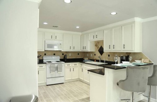 Humble House | Sweet Little House A near IAH airport