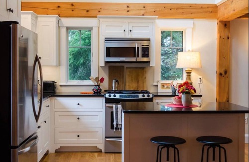 Oak Bluffs House | Sweet Little Post&Beam