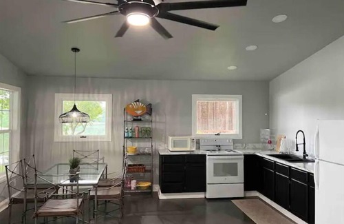 North Benton House | Sweet Louie's Lake House