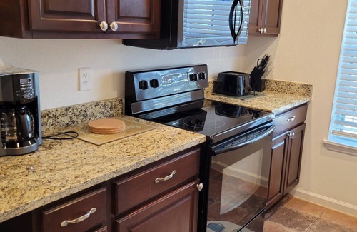 Converse House | Sweet n Comfy 4 bedroom