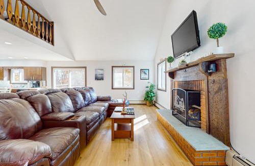 Stratton and Bromley Ski Areas House | Sweet Rock Getaway