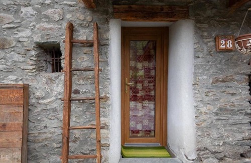 Arvier Apartment | Sweet Terrace