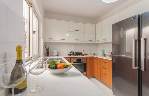Swieqi Hotel | SwieqiStay Room8 private bath - Paceville