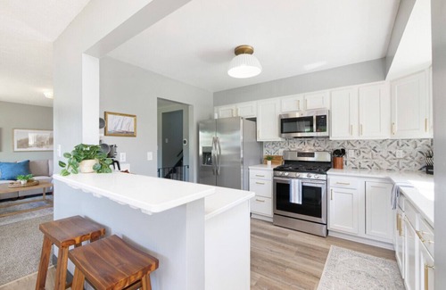 Parma Apartment | Swim & Relax: Pool, Hot Tub & Renovated! HomeHop