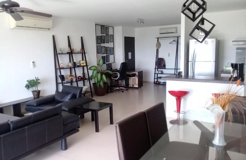 Puerto Juarez Apartment | Swim the Caribbean & Work with a View