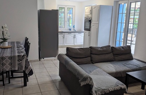 Herimoncourt Apartment | Swimming pool, jacuzzi, terrace and games for young and old, 5km from Switzerland!