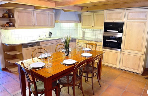 Darligen Apartment | SwissHut Stunning Views Alps & Lake - Apart. Erli Down
